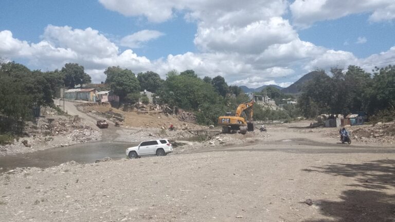 PUENTE HIERROS