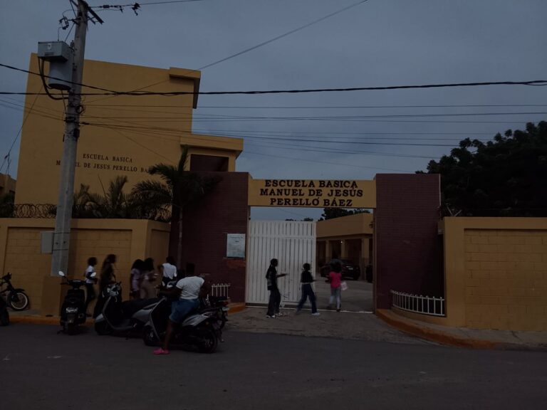 ESCUELAS DE BANI