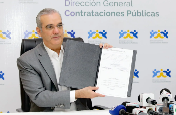 FELICITACION