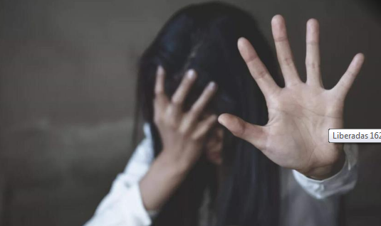 MUJERES PROSTITUTAS