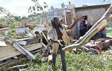 el-huracan-melissa-deja-al-menos-32-muertos-a-su-paso-por-el-caribe-de022985-focus-min0.39-0.1-375-240