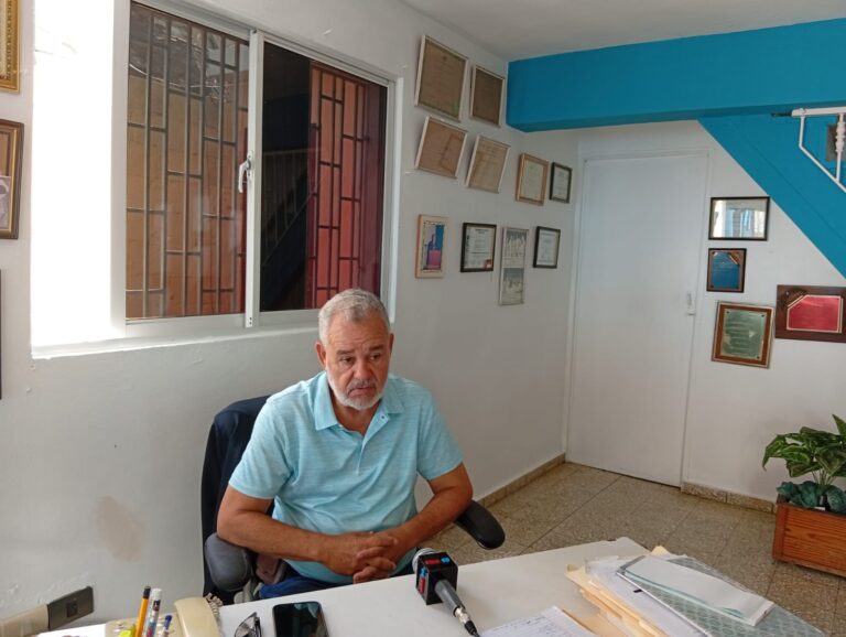 FRENTE A