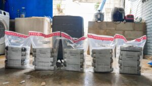ocupacion-de-26-paquetes-de-cocaina-y-arrestos-en-spm-ce689464-300x169.jpeg